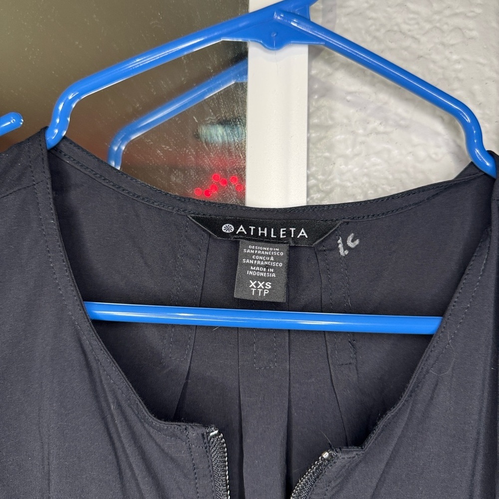 Athleta Black Sleeveless Jumpsuit - Picture 3 of 6